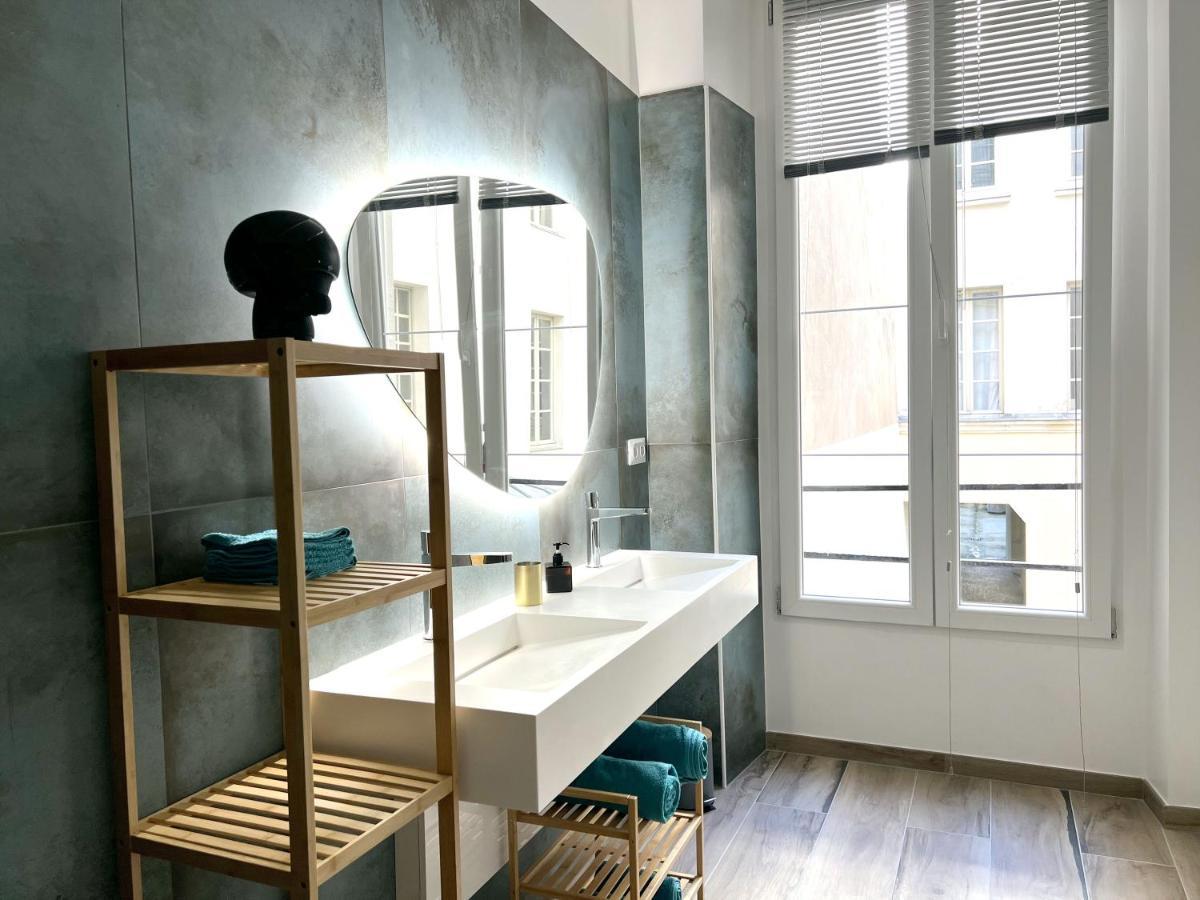 Marais Appartement 2 Chambres 2 Salles De Bain - Spa Jacuzzi ! París Exterior foto