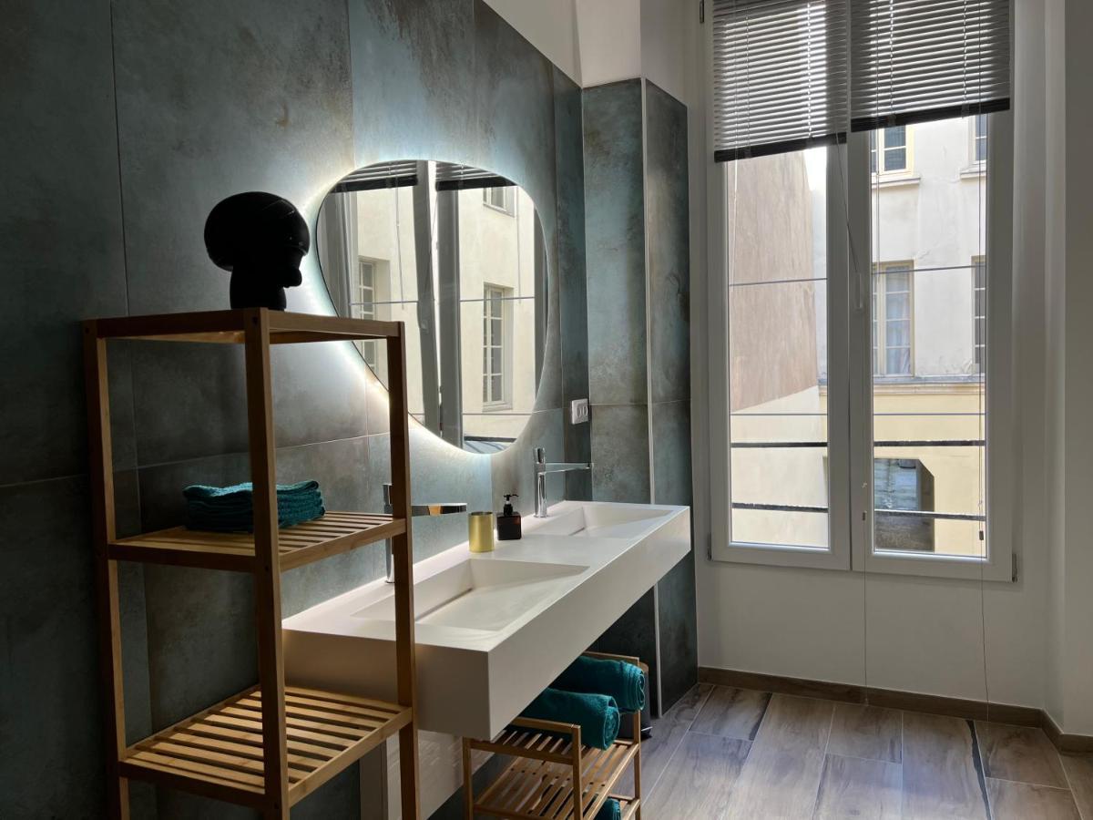 Marais Appartement 2 Chambres 2 Salles De Bain - Spa Jacuzzi ! París Exterior foto