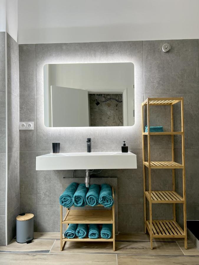 Marais Appartement 2 Chambres 2 Salles De Bain - Spa Jacuzzi ! París Exterior foto